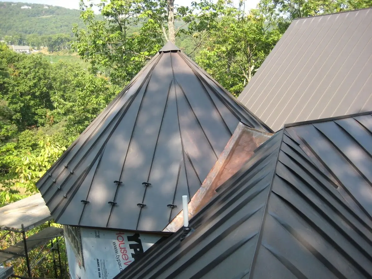 Professional Roof Tarp Installation by Craftsman Roofing in Marlain Acres